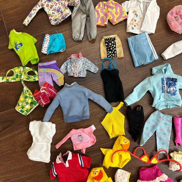 Vintage Barbie, Ken, Kelly Clothes Lot - Picture 4 of 5